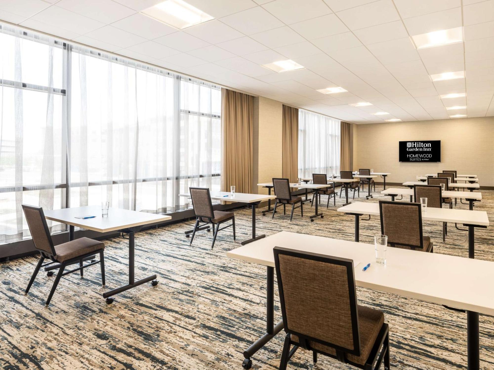 Hilton Garden Inn Toledo Downtown Exterior foto