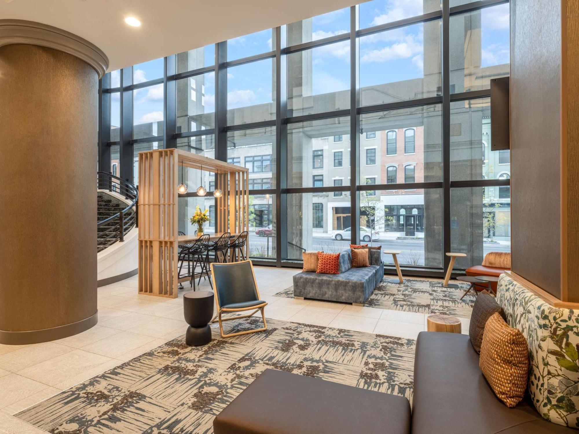 Hilton Garden Inn Toledo Downtown Exterior foto