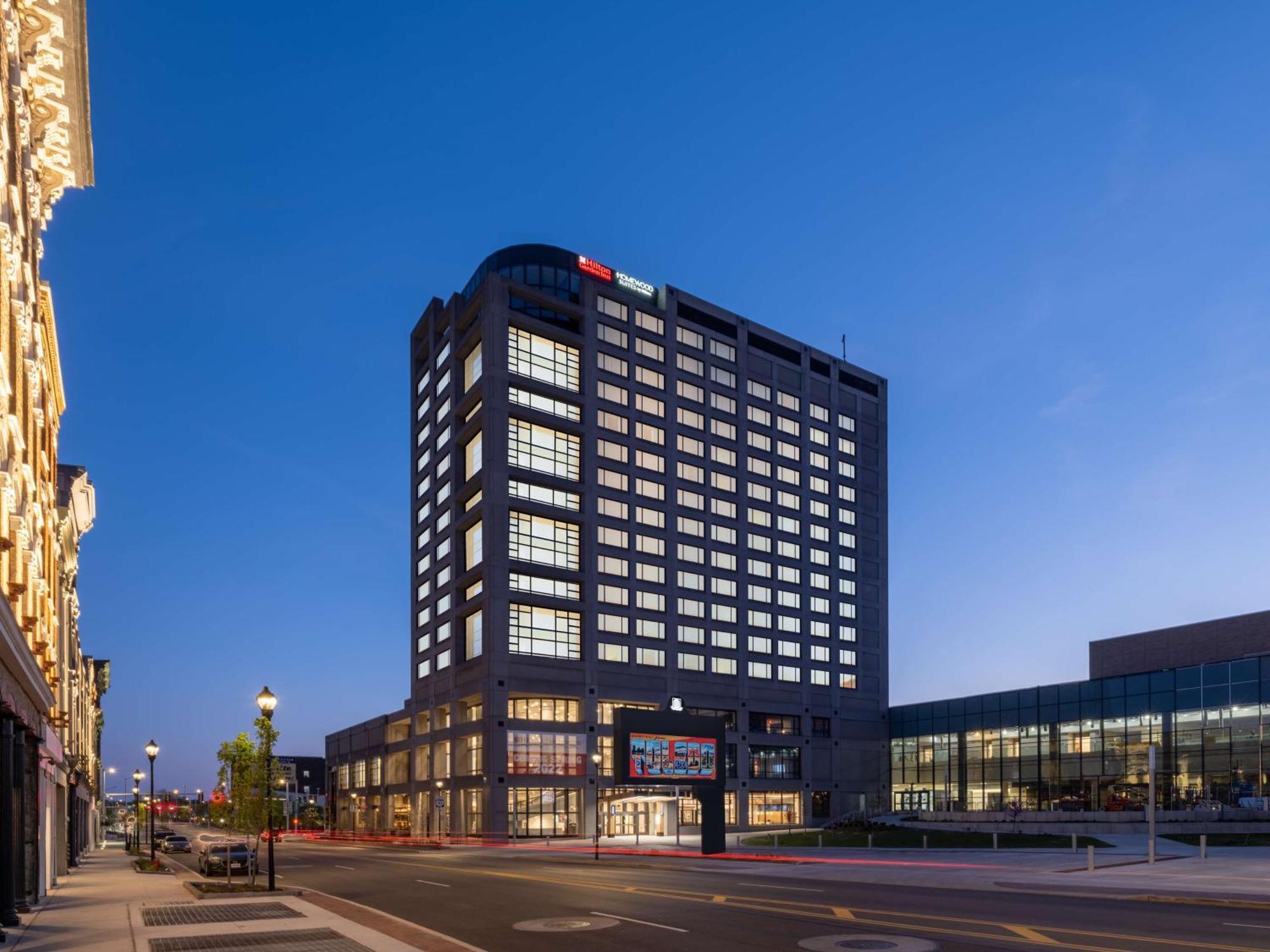 Hilton Garden Inn Toledo Downtown Exterior foto